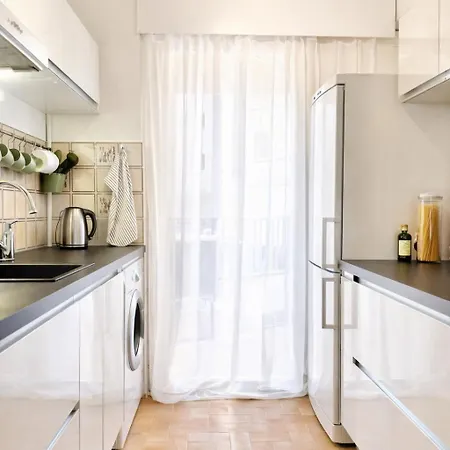 아파트 1 Min To Sea, Parking, Ac, Terrace, 15 Min Monaco *